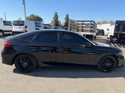 Used 2024 Honda Civic Sport image 6