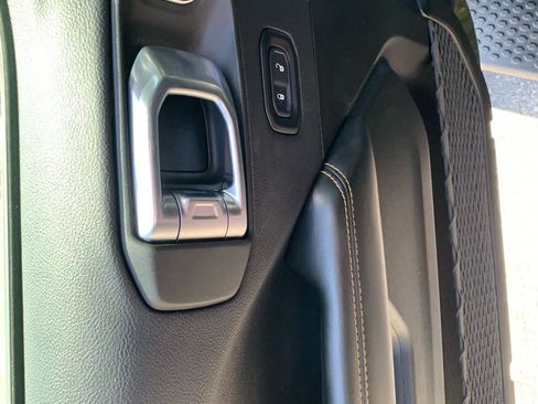 Used 2024 Jeep Wrangler Unlimited Sahara AWD/4WD image 13