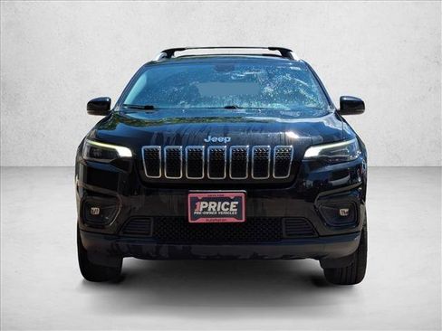 Used 2020 Jeep Cherokee Latitude Plus AWD/4WD image 2