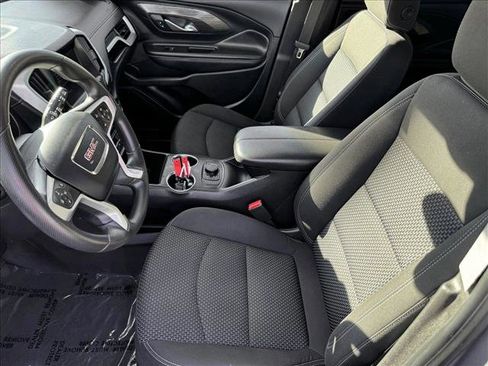 Used 2024 GMC Terrain SLE image 10