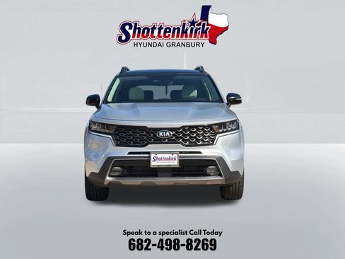 Used 2021 Kia Sorento EX w/ EX AWD X-Line Package image 2