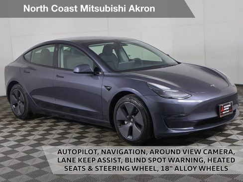 Used 2023 Tesla Model 3 Standard Range image 1
