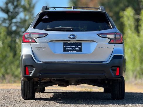 Certified 2022 Subaru Outback Premium AWD/4WD image 6