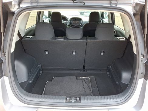 Used 2024 Kia Soul LX FWD image 28