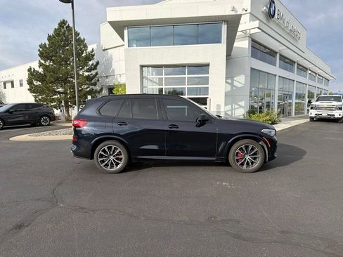 Used 2022 BMW X5 xDrive40i w/ M Sport Package AWD/4WD image 6