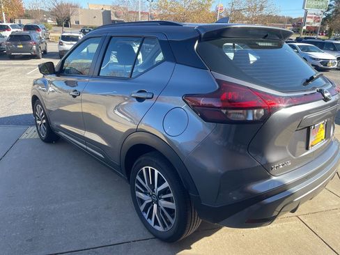 Used 2024 Nissan Kicks SR FWD image 6