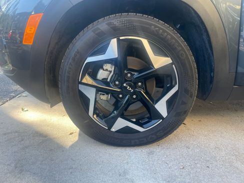 Used 2025 Kia Seltos S image 23