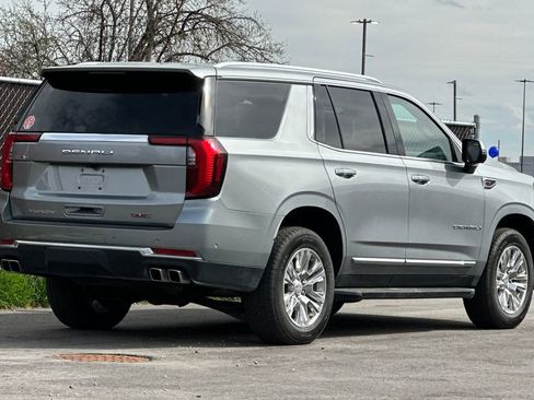 Used 2025 GMC Yukon Denali AWD/4WD image 4