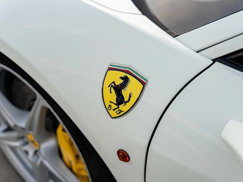 Used 2012 Ferrari 458 Italia Coupe RWD image 35