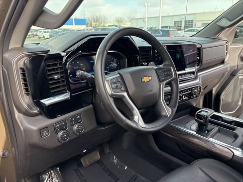 Used 2023 Chevrolet Silverado 1500 LTZ image 46