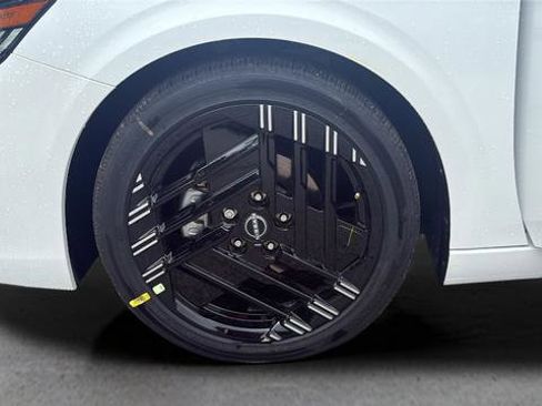 New 2026 Nissan Sentra SR FWD image 41