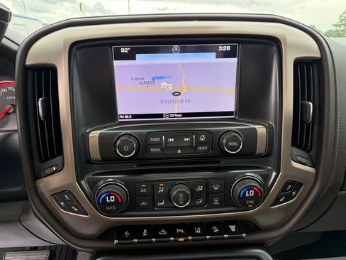 Used 2016 GMC Sierra 2500 Denali w/ Duramax Plus Package AWD/4WD image 15