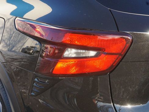 Certified 2024 Chevrolet Trax LT image 30