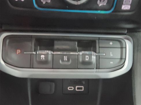 Used 2020 GMC Acadia SLT w/ Premium Package image 19