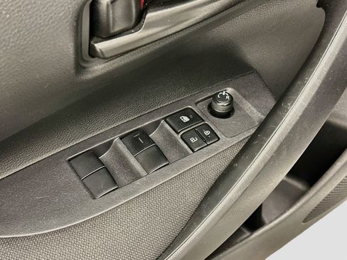Used 2023 Toyota Corolla LE FWD image 15