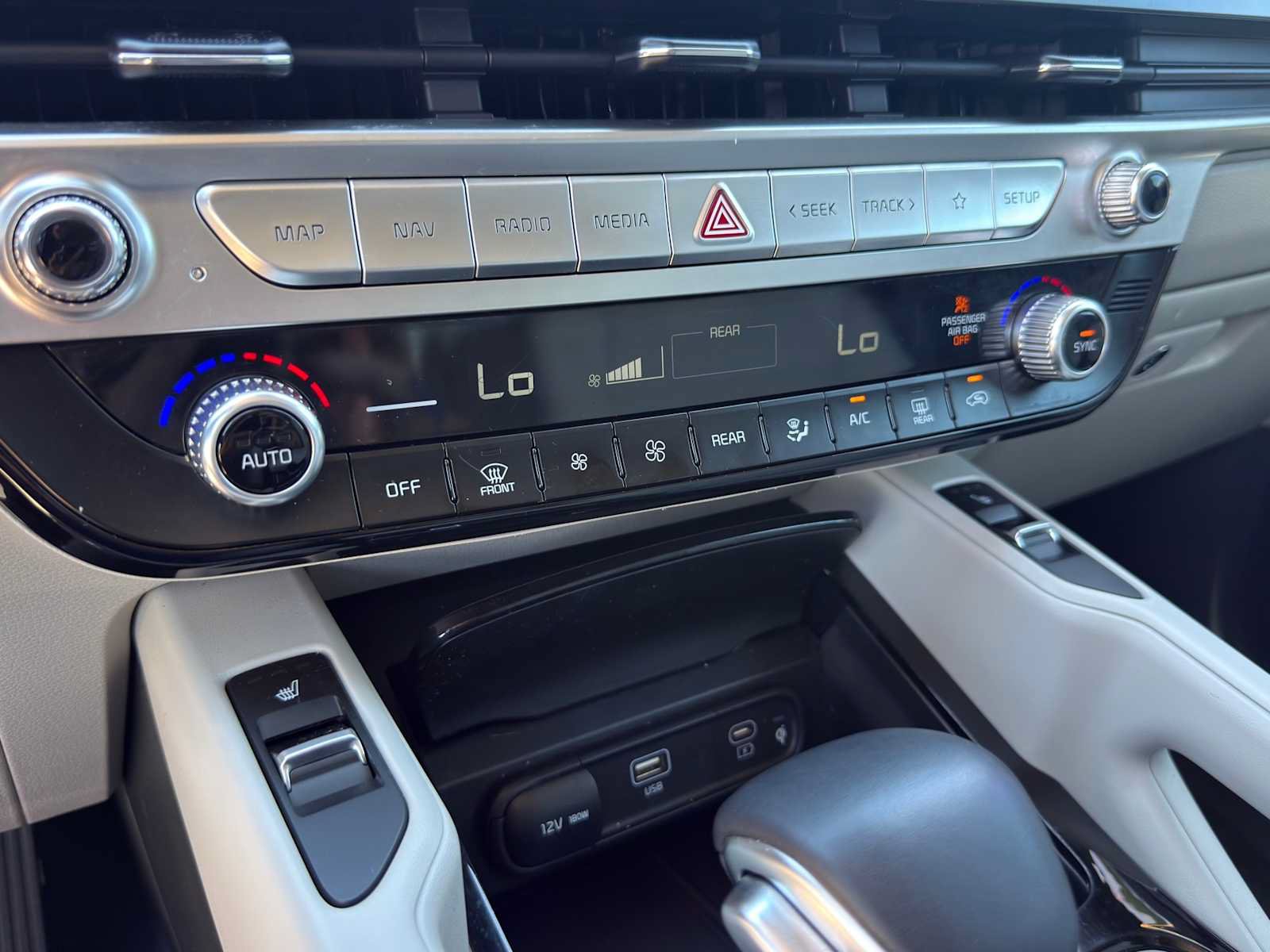 Used 2023 Kia Telluride S w/ S Sunroof Package FWD image 15