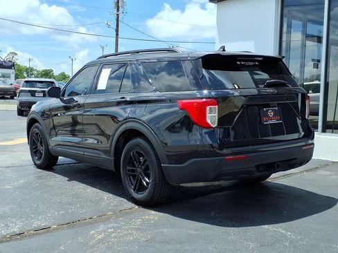 Used 2023 Ford Explorer XLT w/ Class IV Trailer Tow Package RWD image 6
