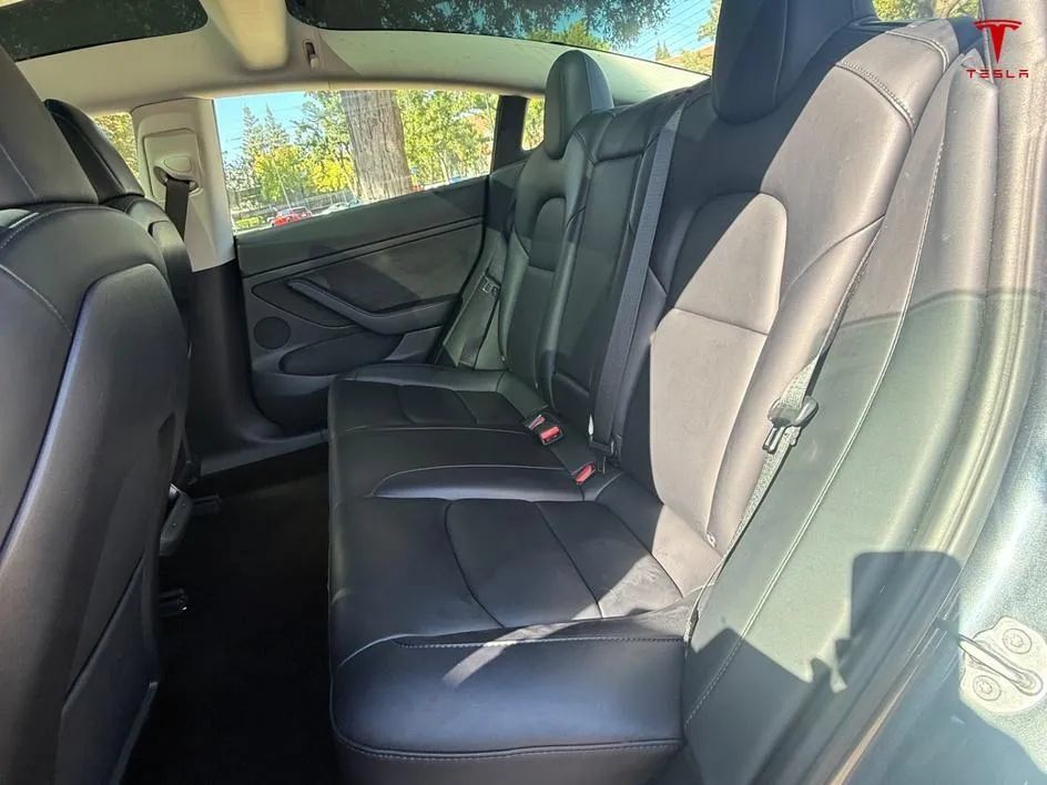 Used 2023 Tesla Model 3 Standard Range RWD image 14