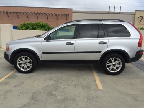 Used 2005 Volvo XC90 2.5T image 9
