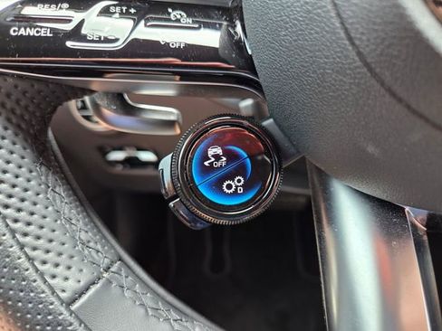 Used 2025 Mercedes-Benz CLE 53 AMG 4MATIC Cabriolet image 33