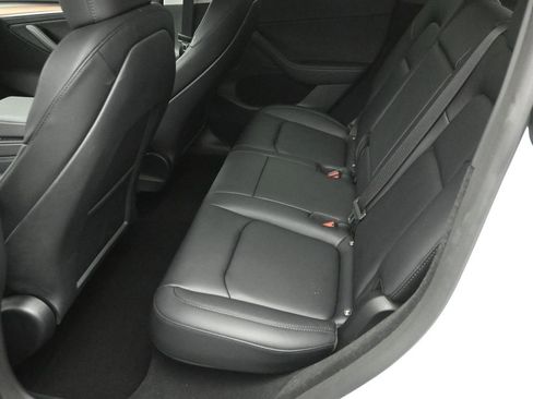 Used 2023 Tesla Model Y Long Range image 16