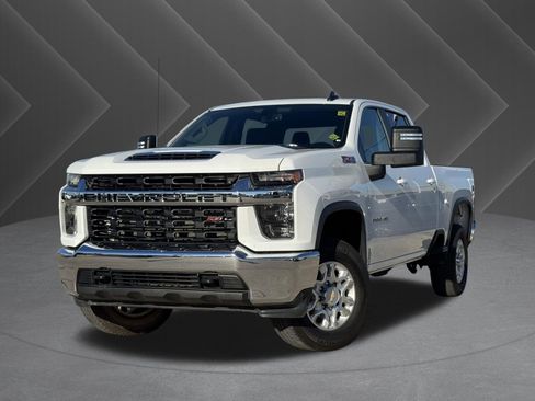 Used 2023 Chevrolet Silverado 2500 LT image 2