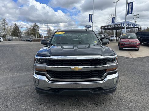 Used 2018 Chevrolet Silverado 1500 LT w/ All Star Edition AWD/4WD image 8