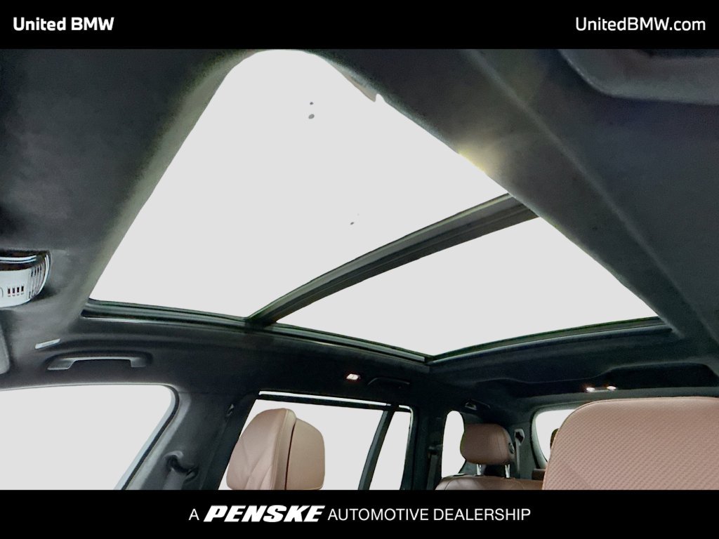 Used 2025 BMW X7 xDrive40i w/ M Sport Package AWD/4WD image 19