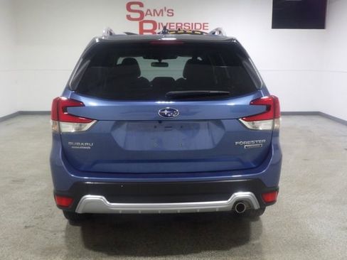 Used 2024 Subaru Forester Touring image 3