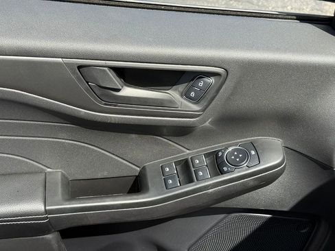 New 2025 Ford Escape Active image 10