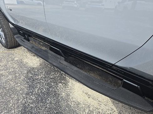 New 2025 GMC Hummer EV 3X image 5