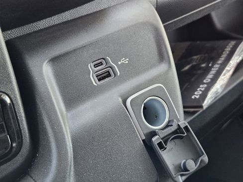 Used 2025 RAM ProMaster 2500 image 20