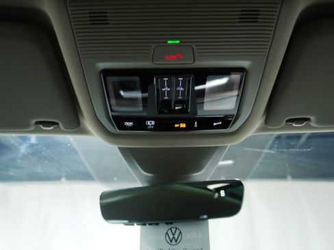 Used 2025 Volkswagen Atlas SEL Premium R-Line AWD/4WD image 22