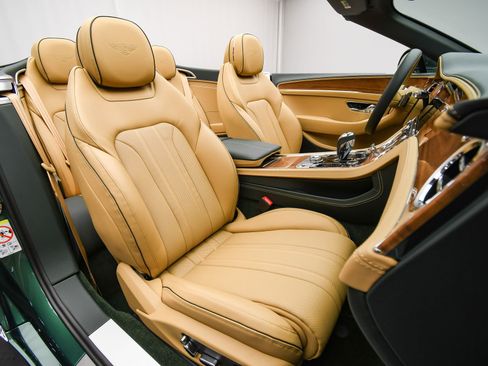 New 2026 Bentley Continental GTC image 17