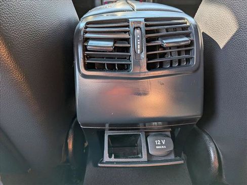 Used 2016 Mercedes-Benz E 350 Sedan image 18