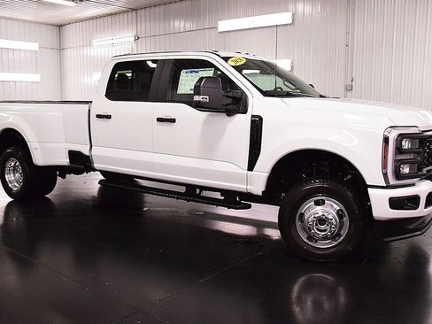 New 2026 Ford F350 XL image 9