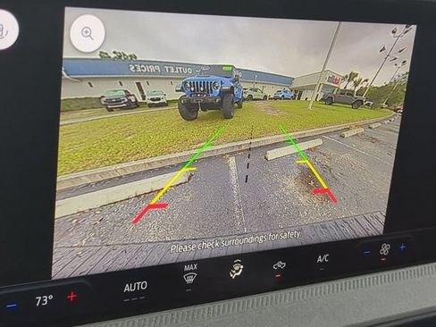 Used 2025 Ford Maverick XLT w/ Equipment Group 302A AWD/4WD image 19