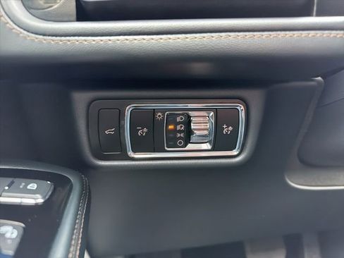 Used 2025 Lincoln Aviator Reserve w/ Equipment Group 201A image 13