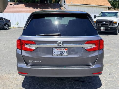 Used 2019 Honda Odyssey EX image 5