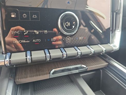 New 2026 GMC Acadia Denali w/ Super Cruise Package image 25