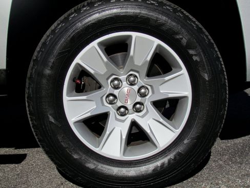 Used 2015 GMC Canyon SLE w/ SLE Convenience Package image 13