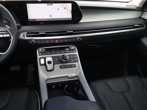 Used 2024 Hyundai Palisade SEL image 11