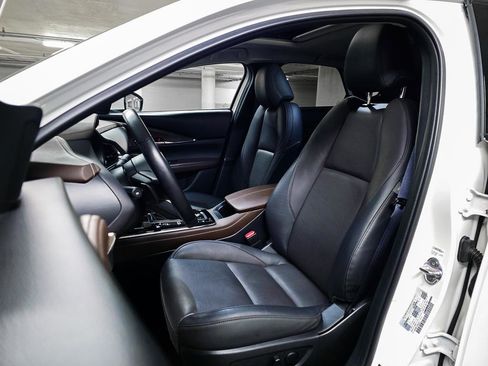 Used 2025 MAZDA CX-30 2.5 Turbo w/ Premium Plus Pkg image 19