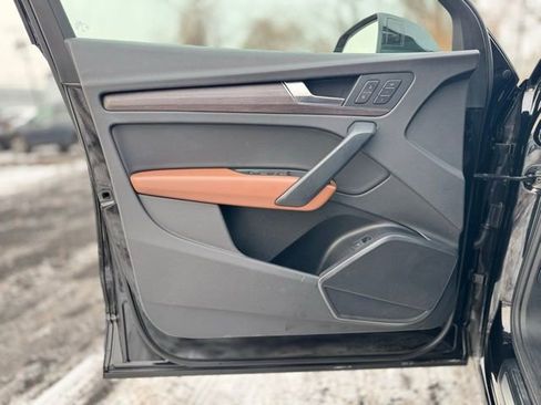 Used 2021 Audi Q5 2.0T Premium w/ Convenience Package image 10