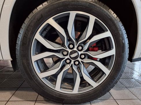 Used 2024 Cadillac XT6 Sport AWD/4WD image 40