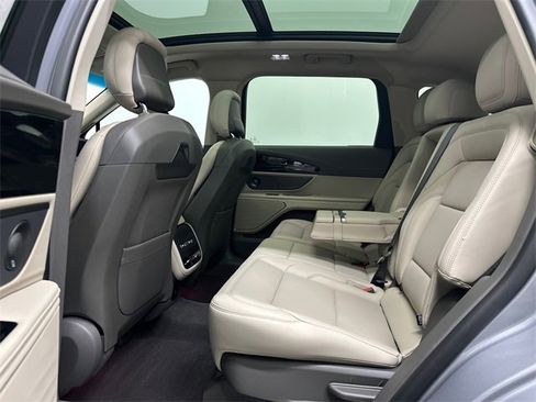 Used 2024 Lincoln Nautilus Premier w/ Equipment Group 102A image 19