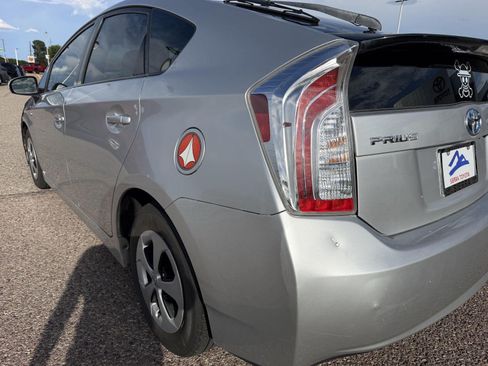 Used 2014 Toyota Prius Two FWD image 11