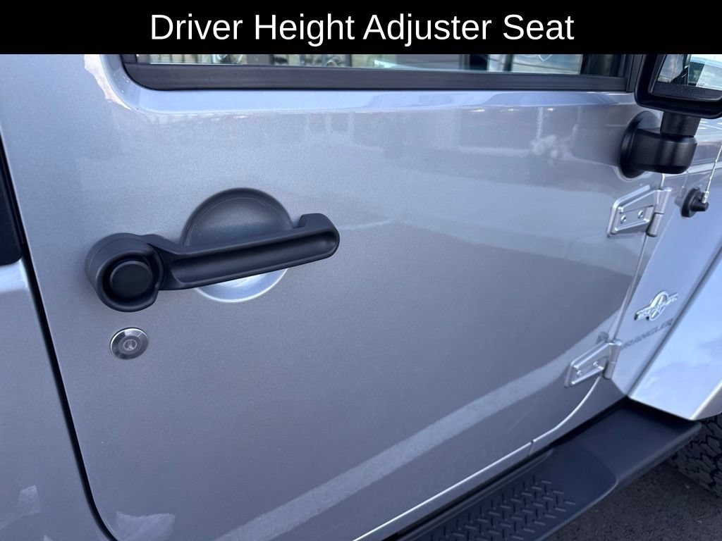 Used 2015 Jeep Wrangler Sport AWD/4WD image 32