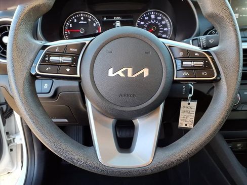 Used 2023 Kia Forte LXS image 15