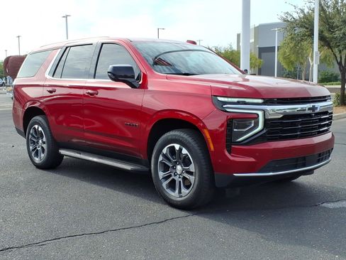 Used 2025 Chevrolet Tahoe LS w/ LPO, Dark Essentials Package RWD image 7